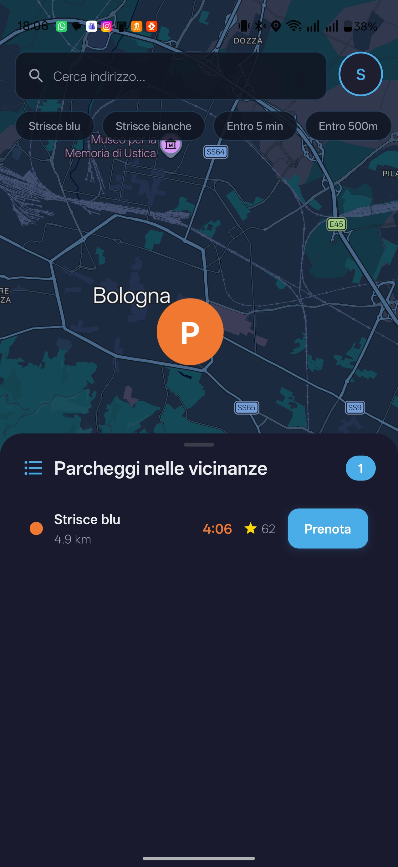 Schermata della mappa con i parcheggi disponibili